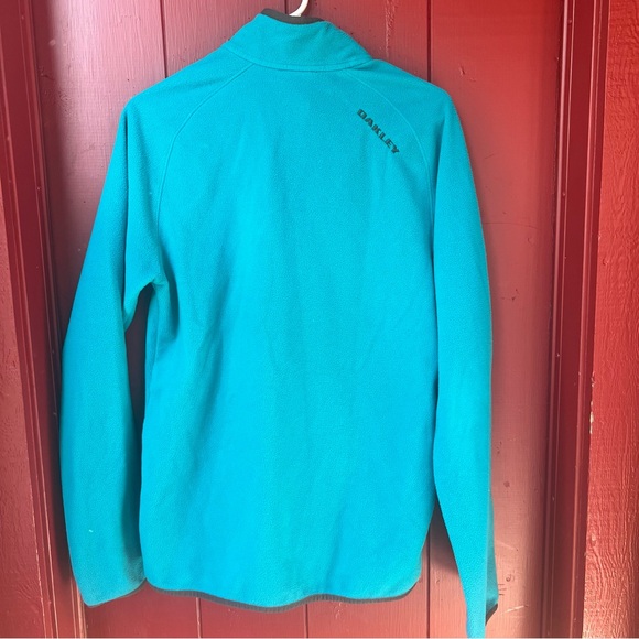 Oakley Fleece 1/4 Zip Sweater! Good condition and awesome color! - Picture 2 of 10